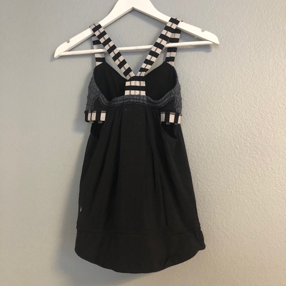 Lululemon black Tank Top with Striped straps SZ 2 - Picture 7 of 11